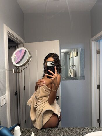 Full leaked Ttahlula private onlyfans photo