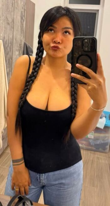 Full leaked Cum swallowing/ private onlyfans photo