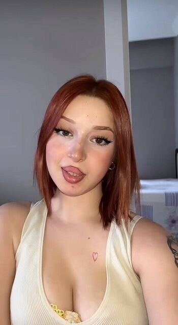 Full leaked Turkish girls page private onlyfans photo