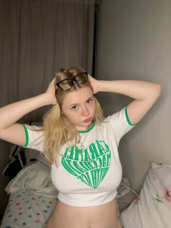 Full leaked Turkish girls private onlyfans photo