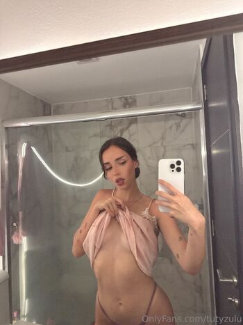 Full leaked Tutyzulu page private onlyfans photo