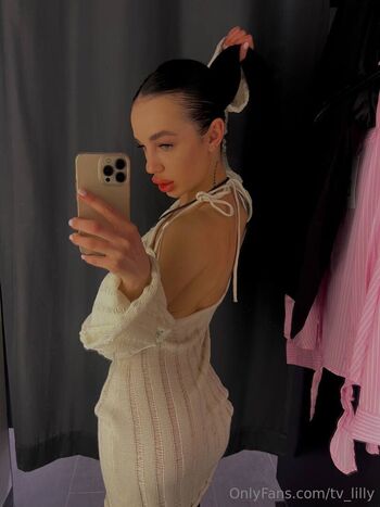 Tv_lilly