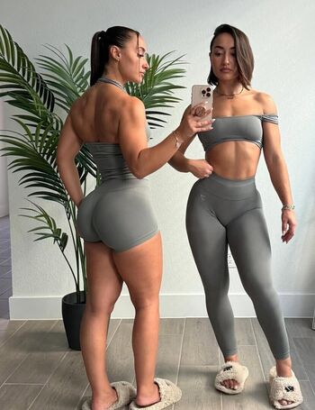 Full leaked Twinsb fit private onlyfans photo