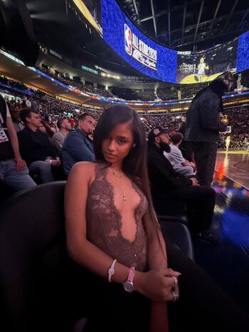 Full leaked Noelle lezy/ private onlyfans photo