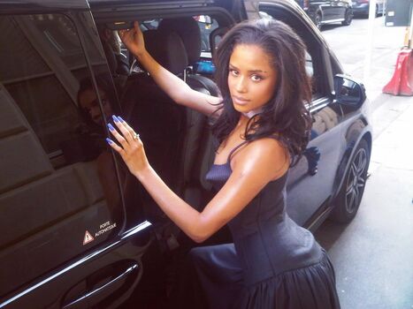 Full leaked Gracie abrams/ private onlyfans photo