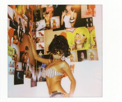 Full leaked Who is this / private onlyfans photo