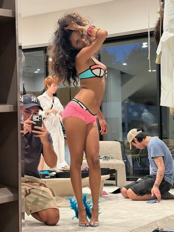 Full leaked Shriya saini/ private onlyfans photo