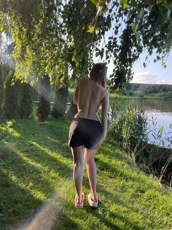 Full leaked Uliankaberezka page private onlyfans photo