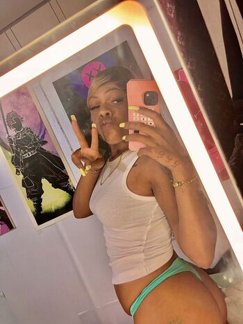 Full leaked Uniquebunny private onlyfans photo