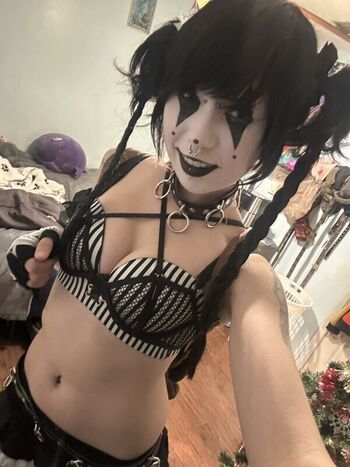 Full leaked Urwhitegf private onlyfans photo