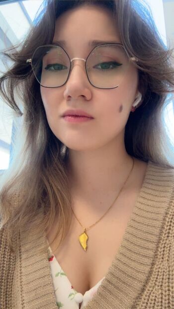 Full leaked Emma boyle/ private onlyfans photo
