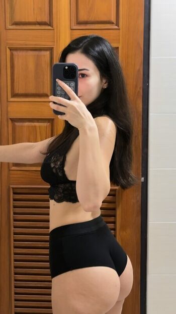 Full leaked Vahide bulu private onlyfans photo