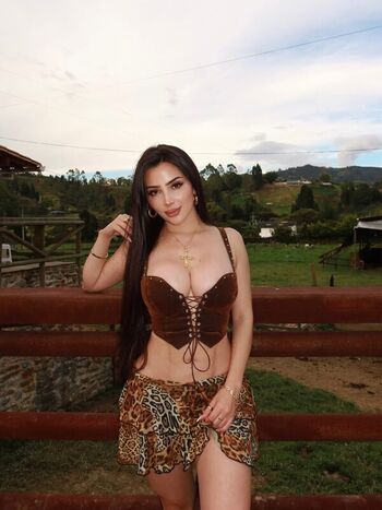 Full leaked Vaimonroe private onlyfans photo