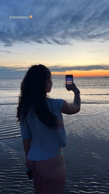 Full leaked Valebellinimerl private onlyfans photo