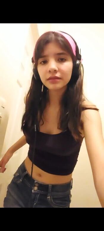 Full leaked Valecast private onlyfans photo