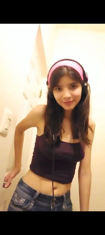 Full leaked Valecast private onlyfans photo