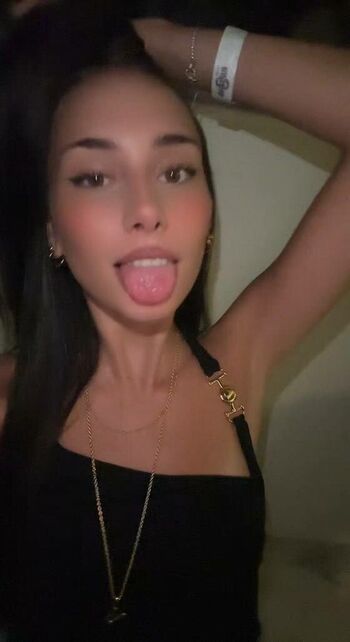 Full leaked Valen ramos page private onlyfans photo