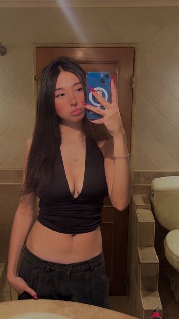 Full leaked Valenmurolo private onlyfans photo