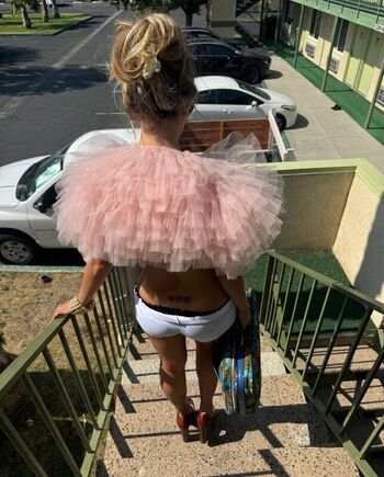 Full leaked Valentiinarose private onlyfans photo