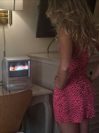 Full leaked Valentiinarose private onlyfans photo