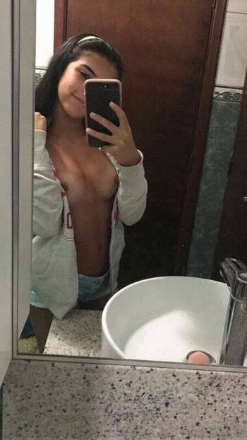Full leaked Valentinaochoaa private onlyfans photo