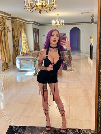 Full leaked Valerica steele page private onlyfans photo