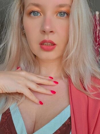 Valeriya ASMR