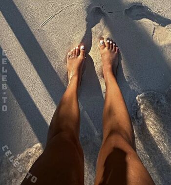Full leaked Valonaash page private onlyfans photo