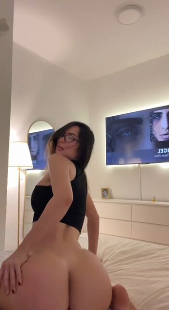 Full leaked Valrual private onlyfans photo