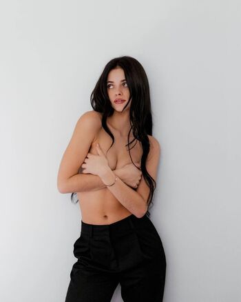 Vanessa Lealia