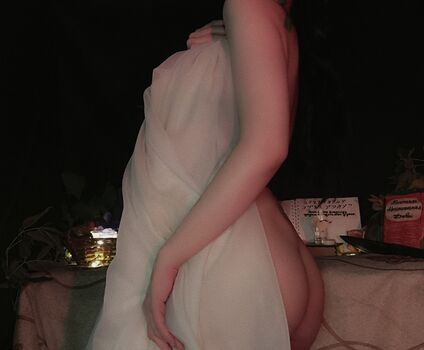 Full leaked Rubie red/ private onlyfans photo