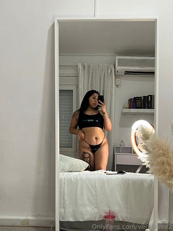 Full leaked Verolovev private onlyfans photo