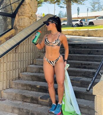 Veronica Shenton