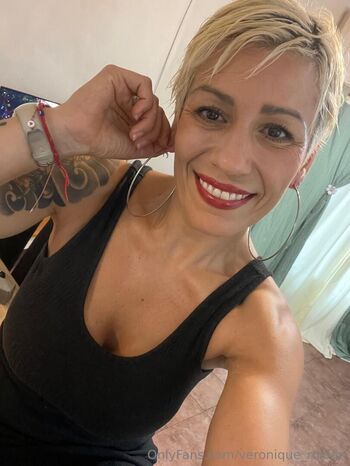 Full leaked Veronique page private onlyfans photo