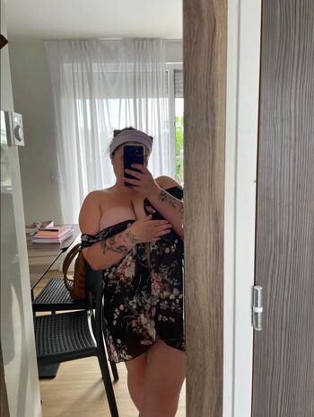 Full leaked Vertlea private onlyfans photo
