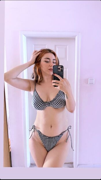 Full leaked Vibezgizem private onlyfans photo