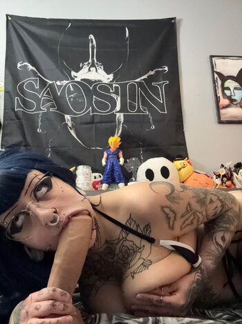 Vickivampire666