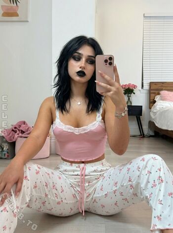 Full leaked Vicky reeds private onlyfans photo