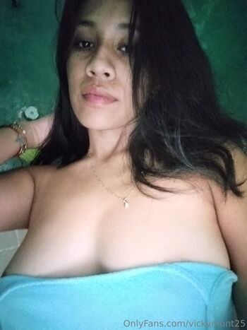 Full leaked Vickymont page private onlyfans photo
