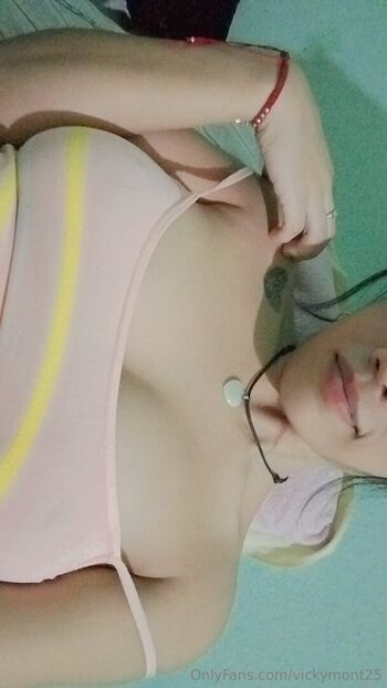 Full leaked Vickymont private onlyfans photo