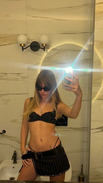 Full leaked Victoria de angelis private onlyfans photo