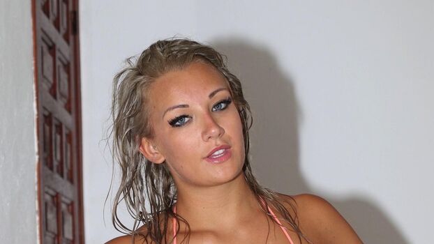 Victoria Vikki Blendell