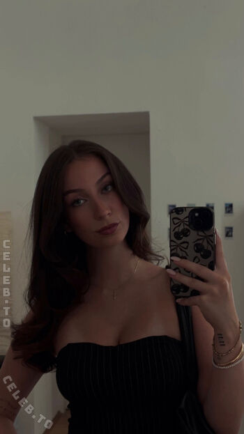Full leaked Victoriaa vgt private onlyfans photo