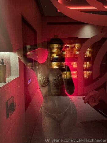 victoriaschneider