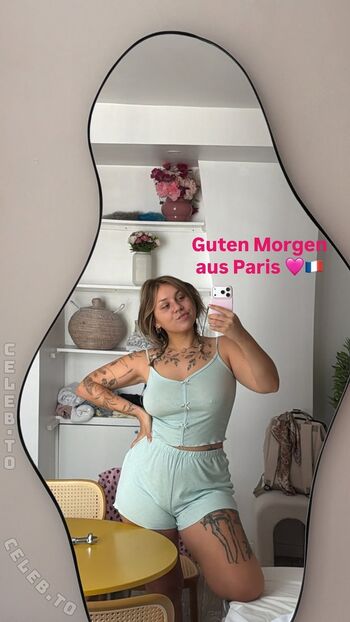 Full leaked Viky kid private onlyfans photo