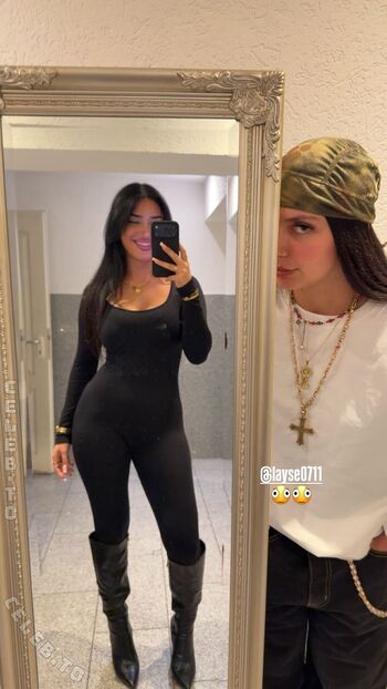 Full leaked Vinoschh private onlyfans photo