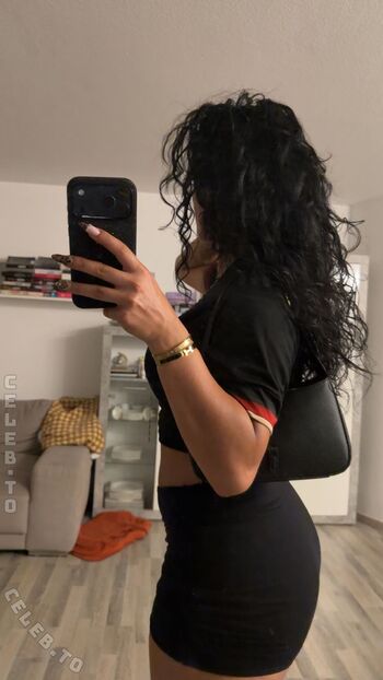 Full leaked Vinoschh private onlyfans photo