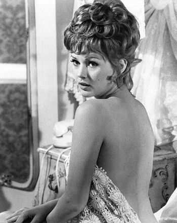 Vintage Starlets