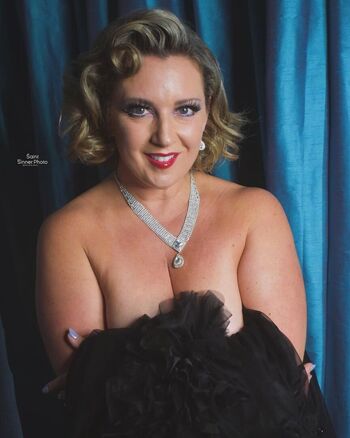 Full leaked Vintage page private onlyfans photo