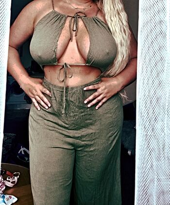 Full leaked Vinted private onlyfans photo